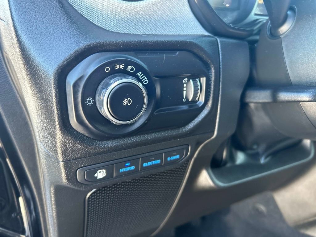 Used 2024 Jeep Wrangler Unlimited w/ Convenience Group image 20