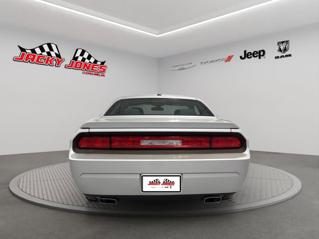 Used 2012 Dodge Challenger R/T image 7