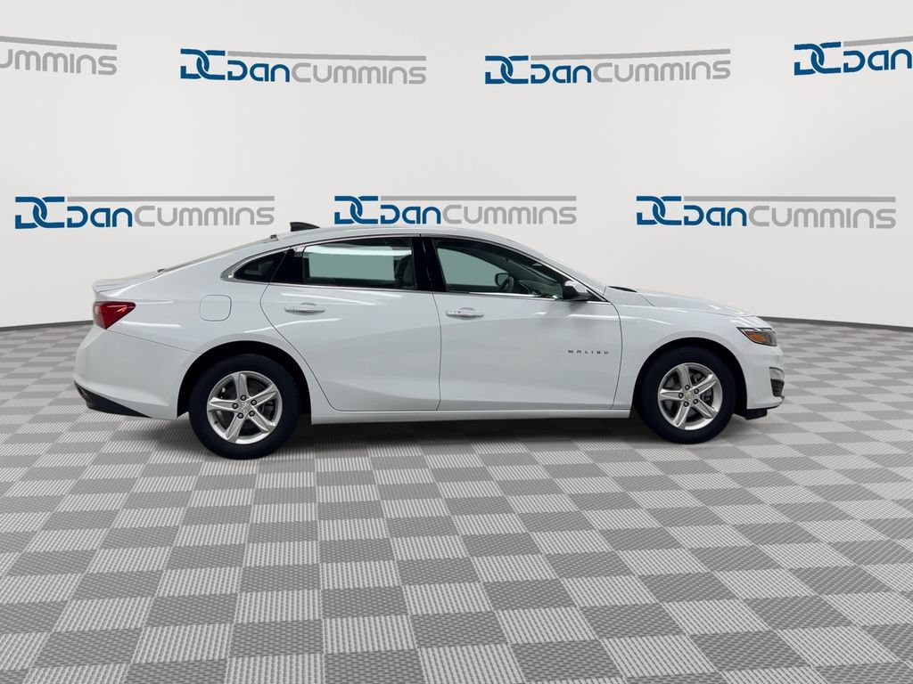 Used 2022 Chevrolet Malibu LS w/ Driver Confidence Package II FWD image 9