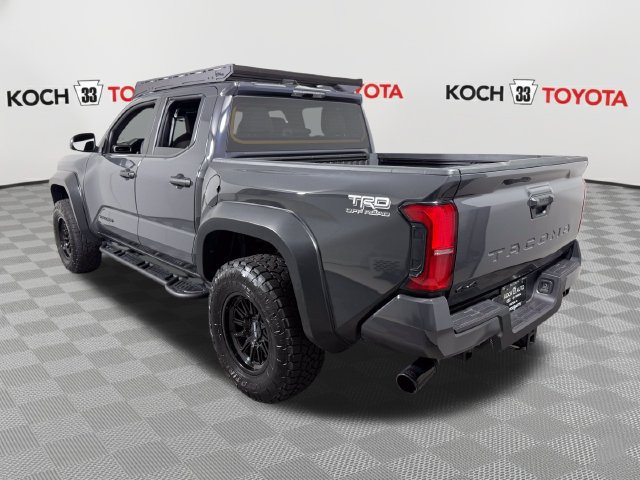 Used 2025 Toyota Tacoma TRD Off-Road AWD/4WD image 6
