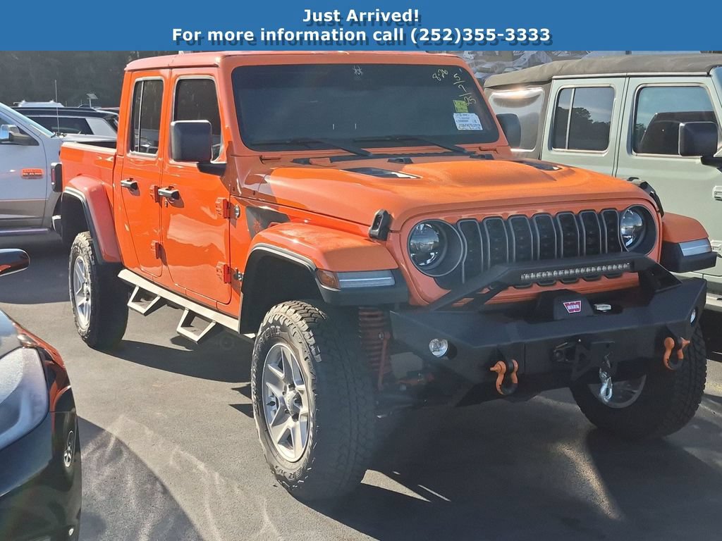 Used 2025 Jeep Gladiator Sport w/ Premium Package