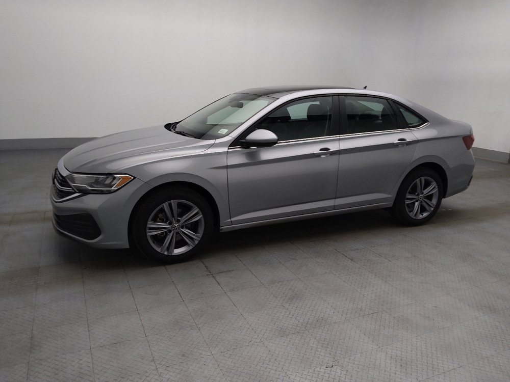 Used 2024 Volkswagen Jetta SE FWD image 2