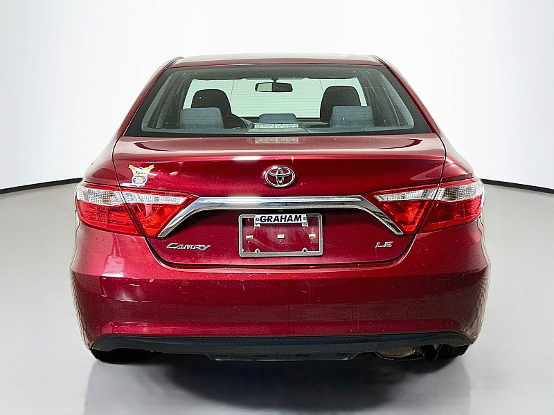 Used 2017 Toyota Camry LE FWD image 6