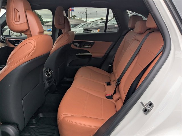 Used 2024 Mercedes-Benz GLC 300 GLC 300 image 16