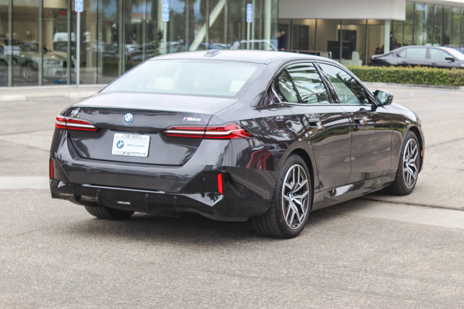 Used 2025 BMW i5 M60 image 6