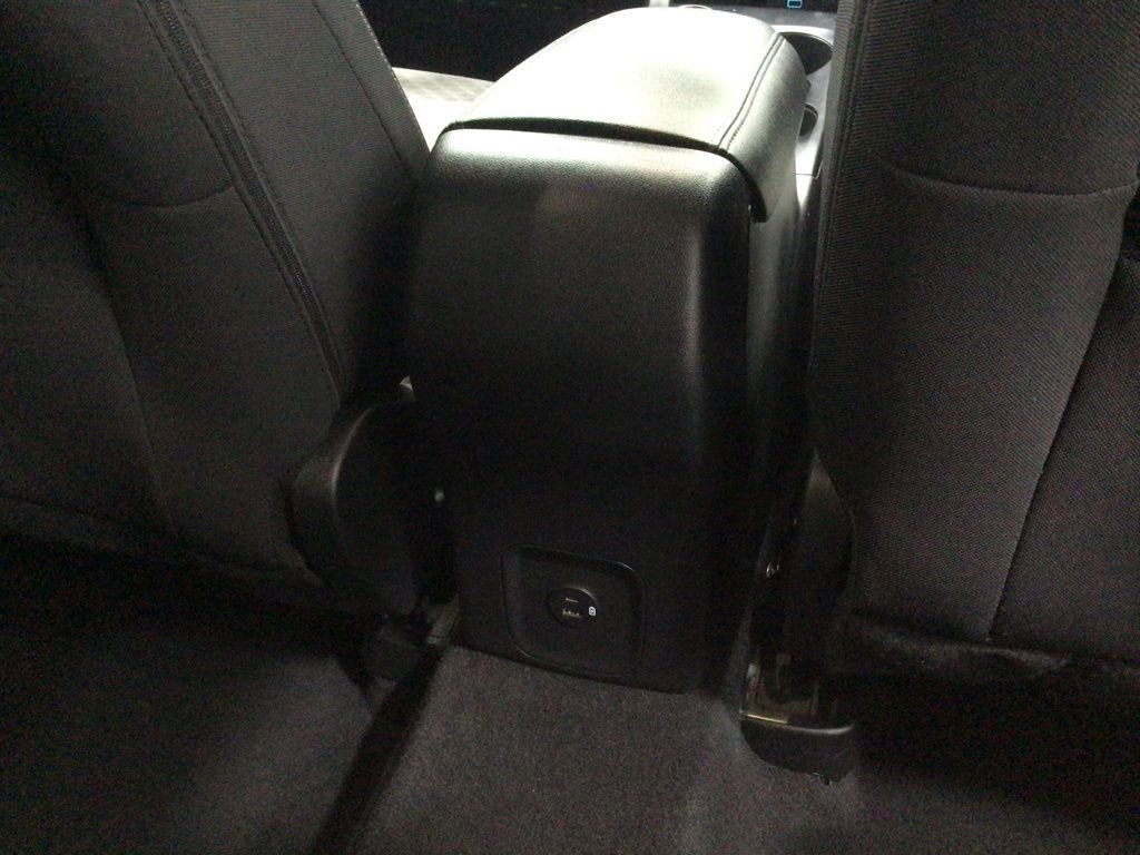 Used 2022 Ford Escape SE AWD/4WD image 25