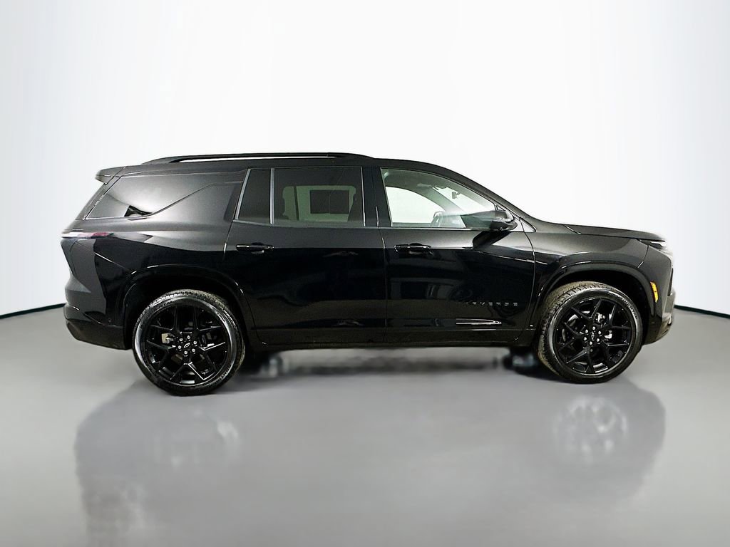 Used 2025 Chevrolet Traverse RS w/ LPO, Cargo Package image 7