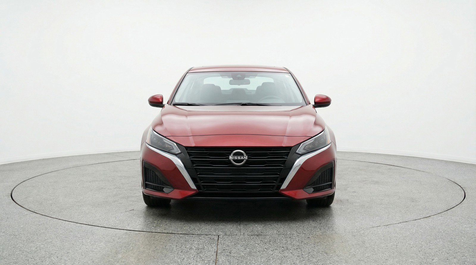 Used 2025 Nissan Altima 2.5 SV image 2