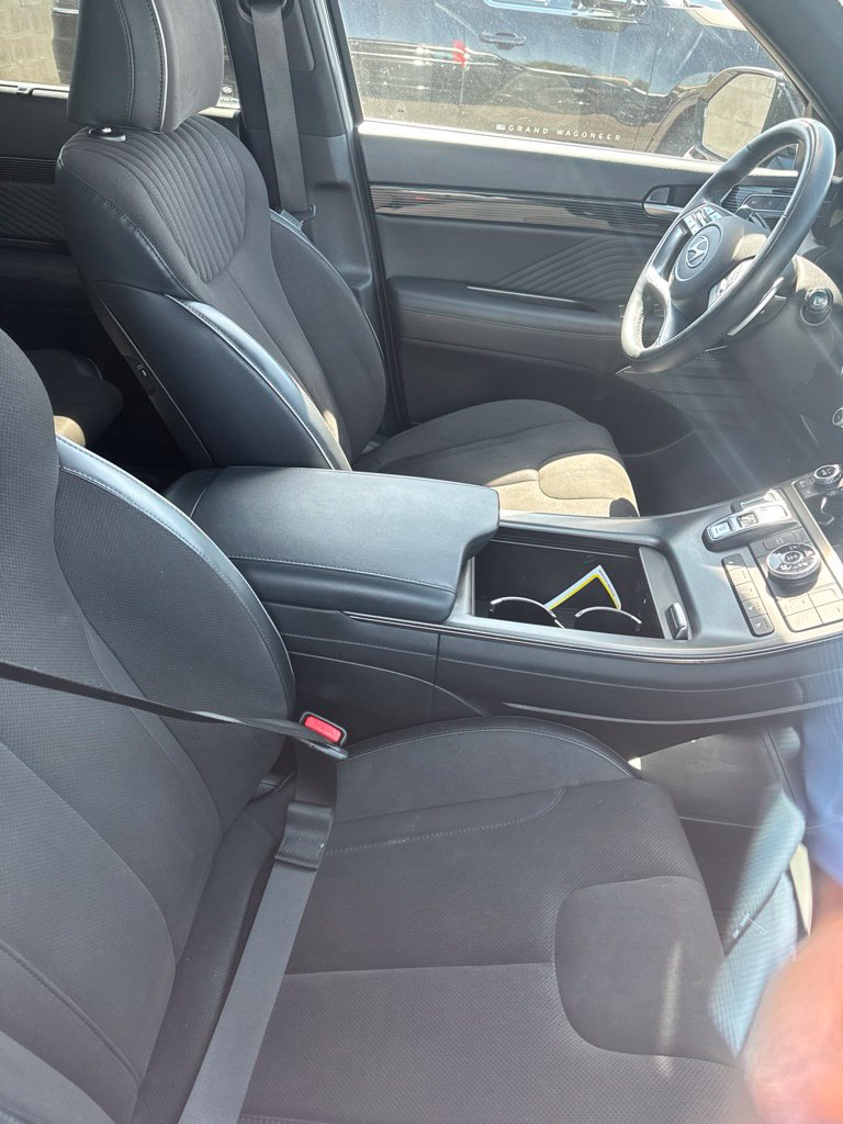 Used 2025 Hyundai Palisade Calligraphy AWD/4WD image 3