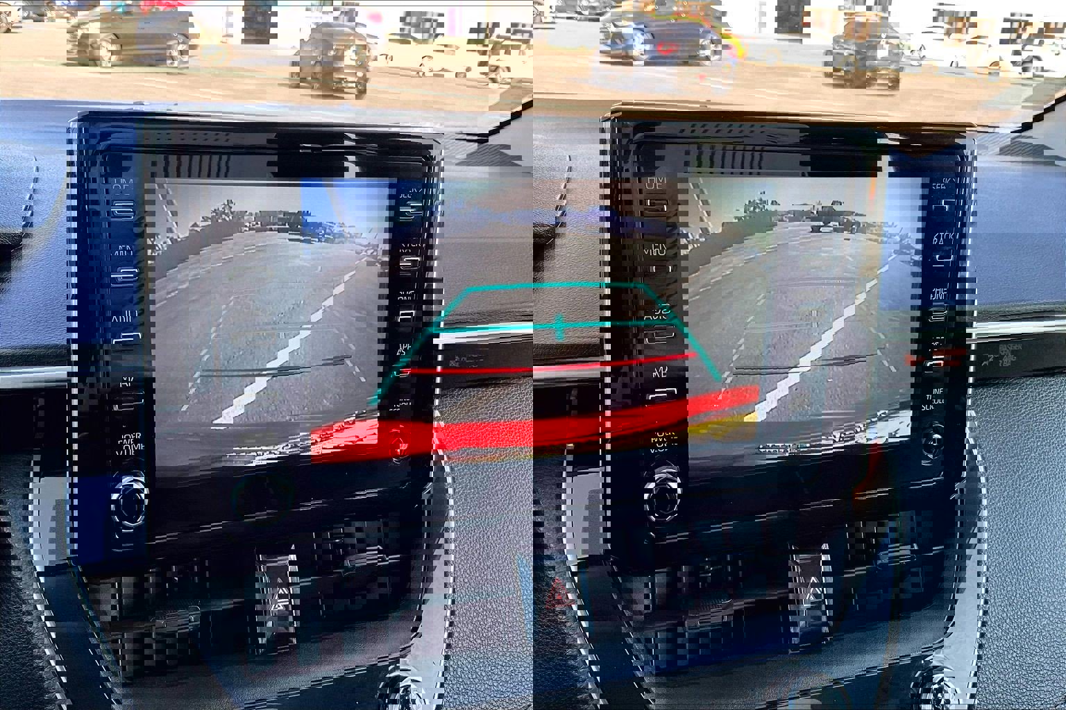 Used 2020 Toyota Corolla LE image 20