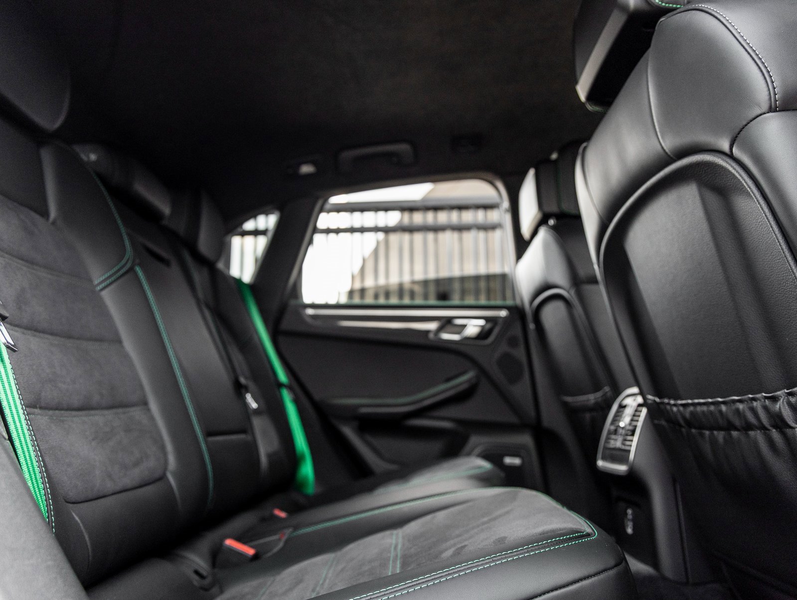 Used 2023 Porsche Macan GTS image 38