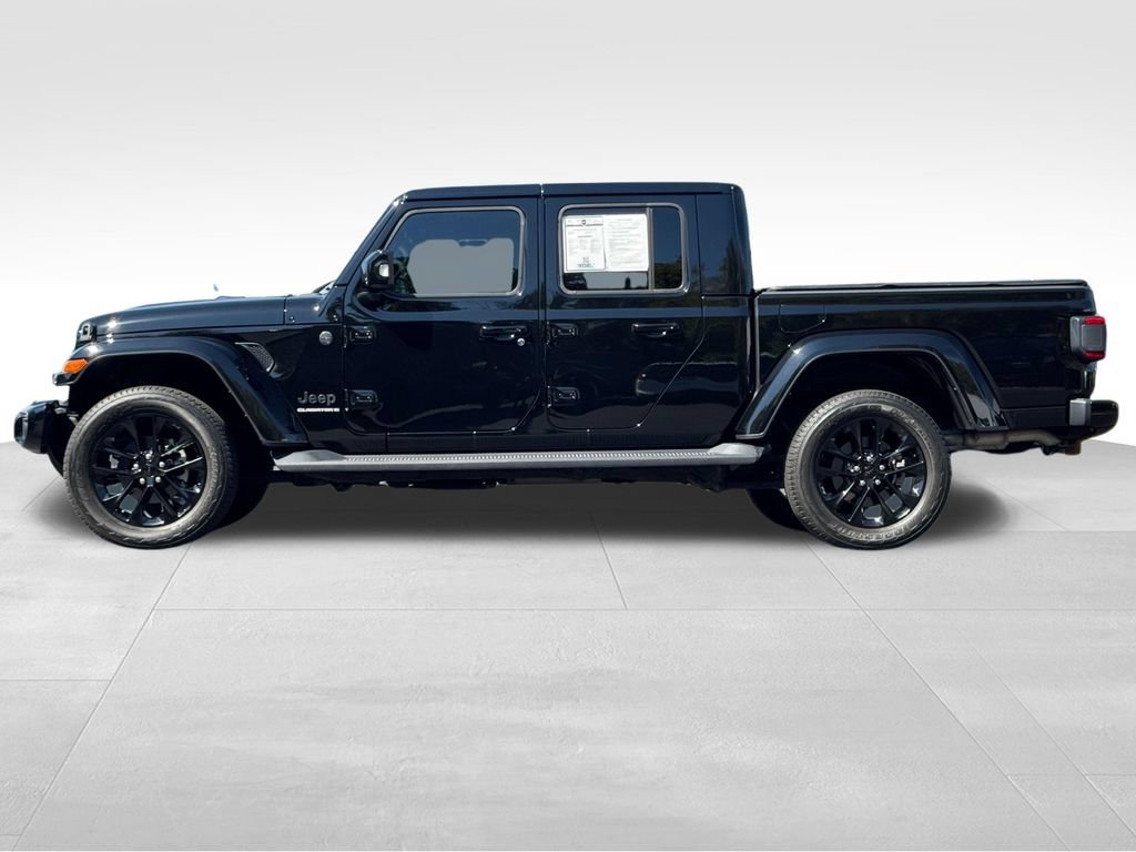 Used 2023 Jeep Gladiator Overland AWD/4WD image 4