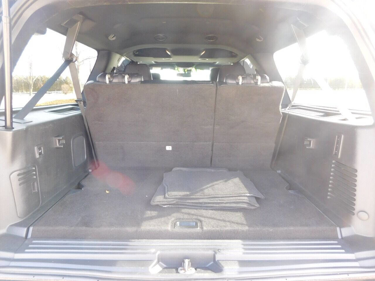 Used 2017 Lincoln Navigator L Select AWD/4WD image 16