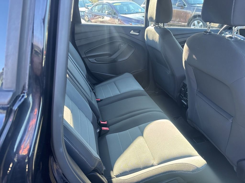 Used 2016 Ford C-MAX SE image 32