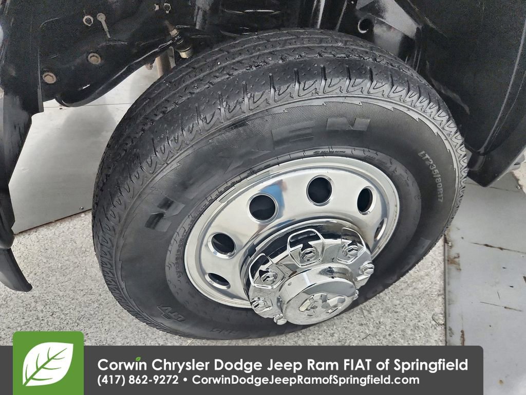 Used 2025 RAM 3500 Laramie w/ Sport Appearance Package AWD/4WD image 24