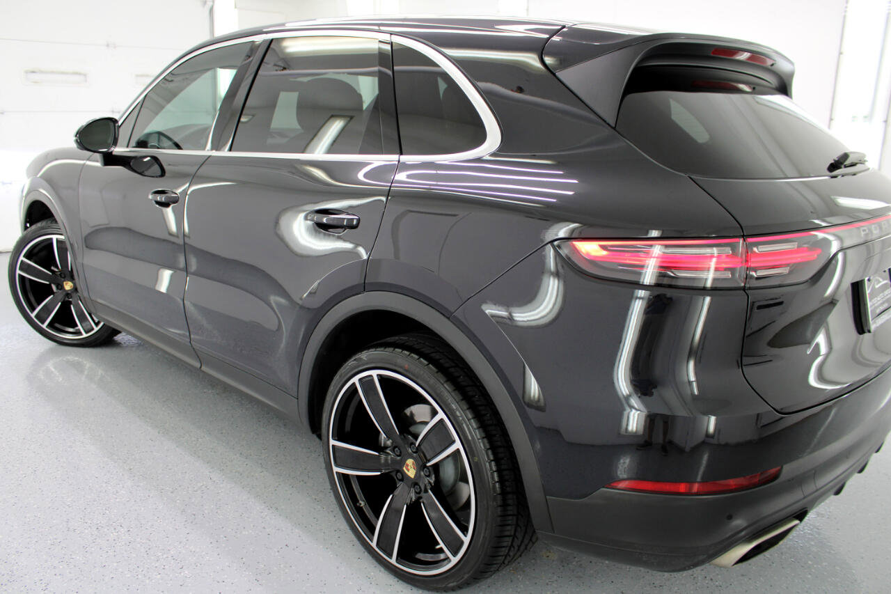 Used 2019 Porsche Cayenne image 16