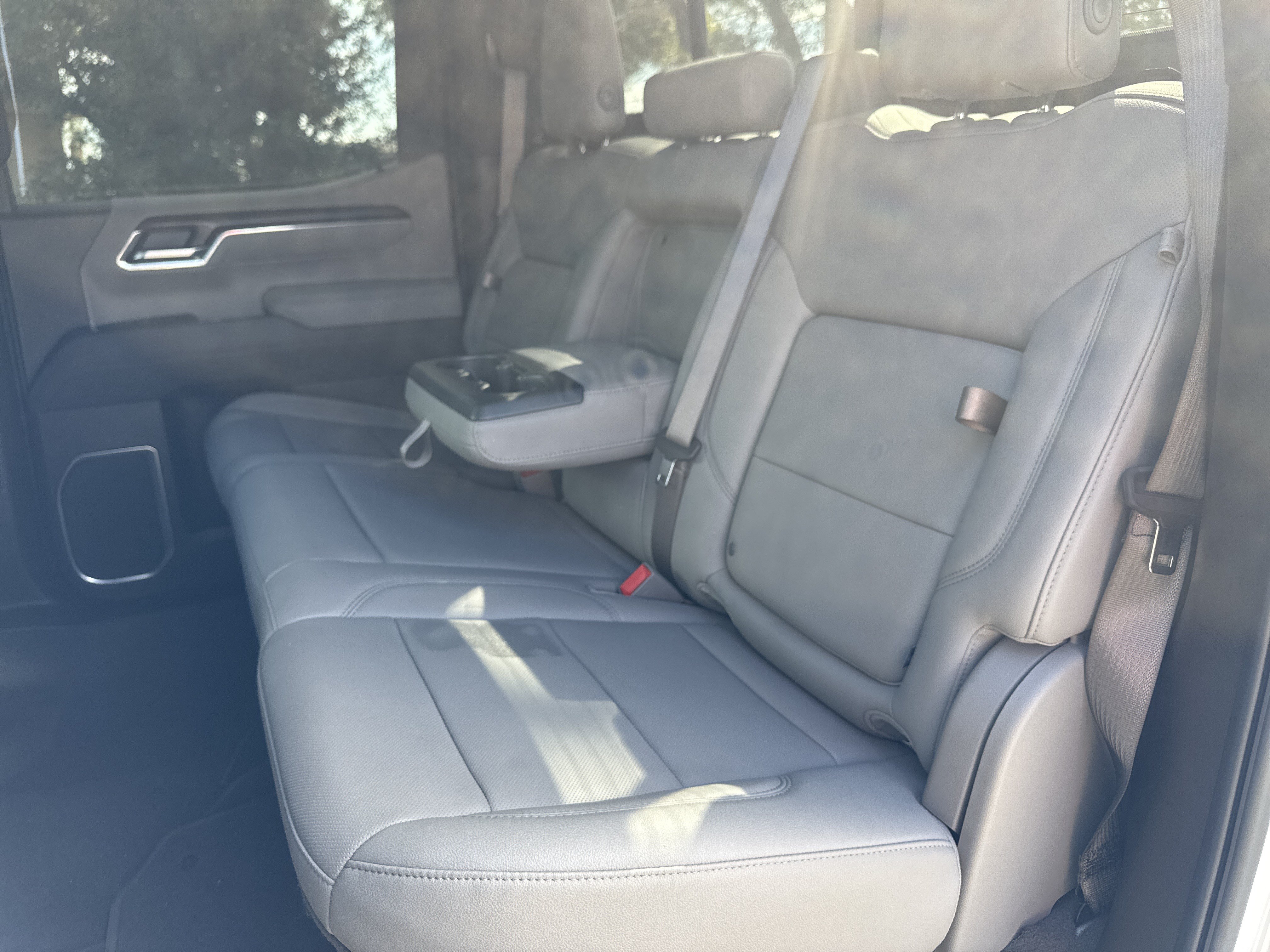 Used 2025 GMC Sierra 1500 SLT w/ SLT Premium Plus Package AWD/4WD image 9
