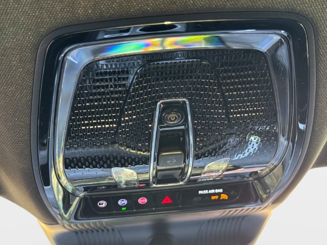 Certified 2026 Cadillac Vistiq Sport w/ LPO, Floor Liner Package AWD/4WD image 23
