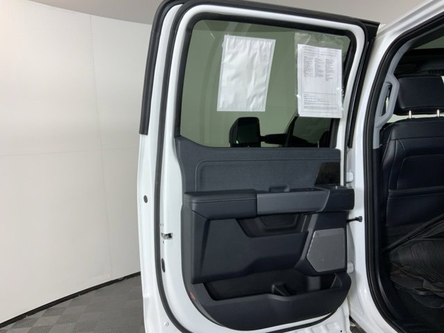 Used 2024 Ford F350 Lariat w/ Camper Package image 31