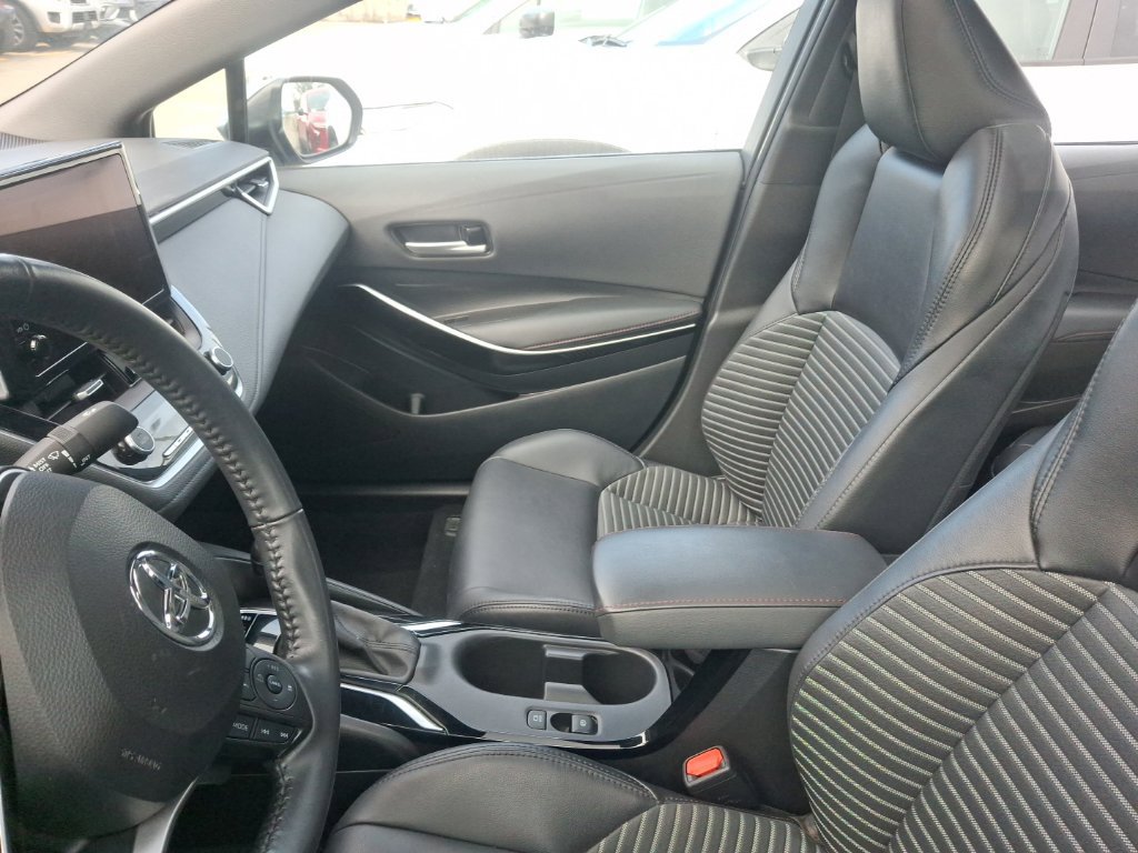 Used 2024 Toyota Corolla XSE FWD image 10