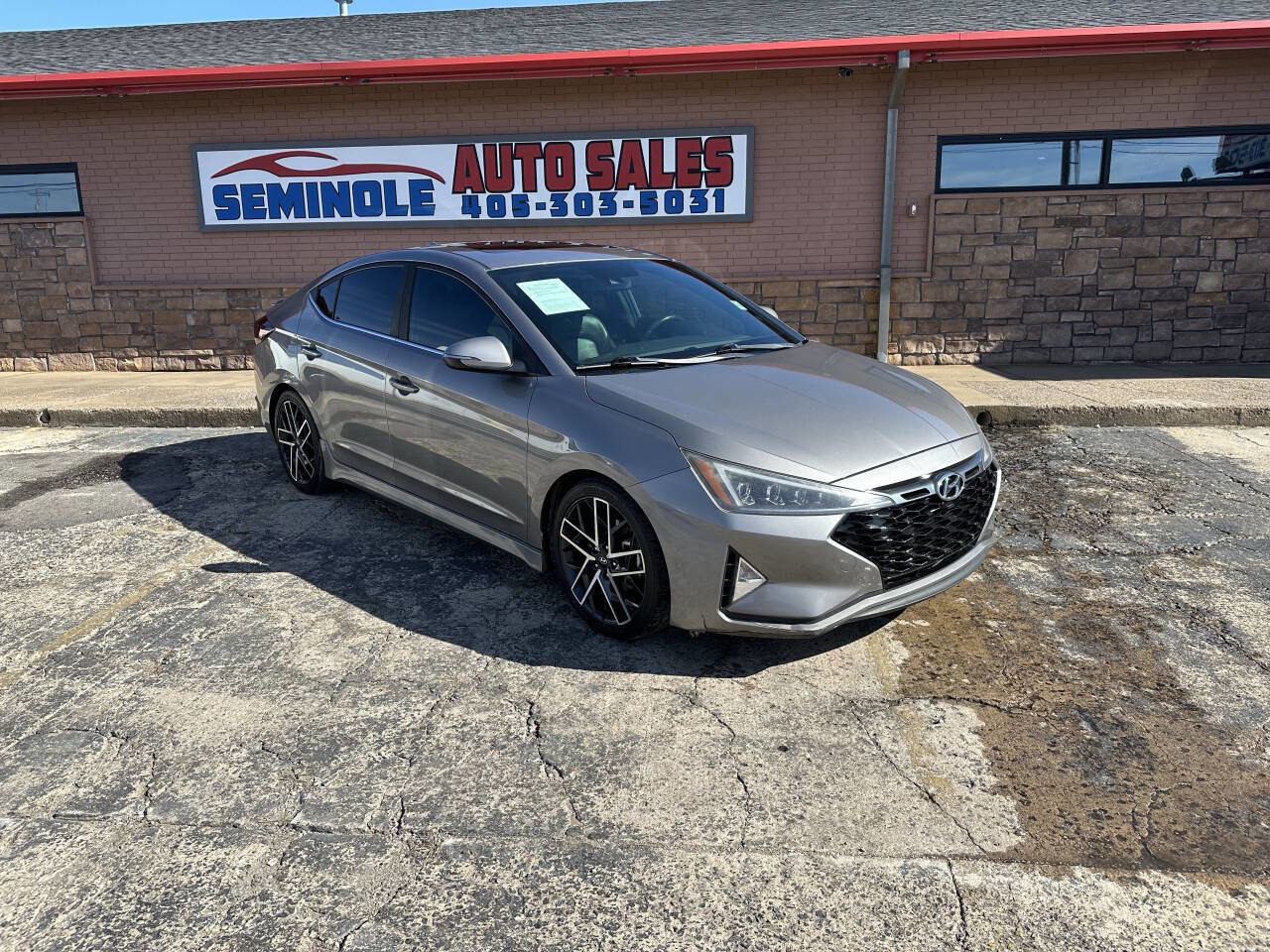 Used 2020 Hyundai Elantra Sport w/ Cargo Package (C1) image 2