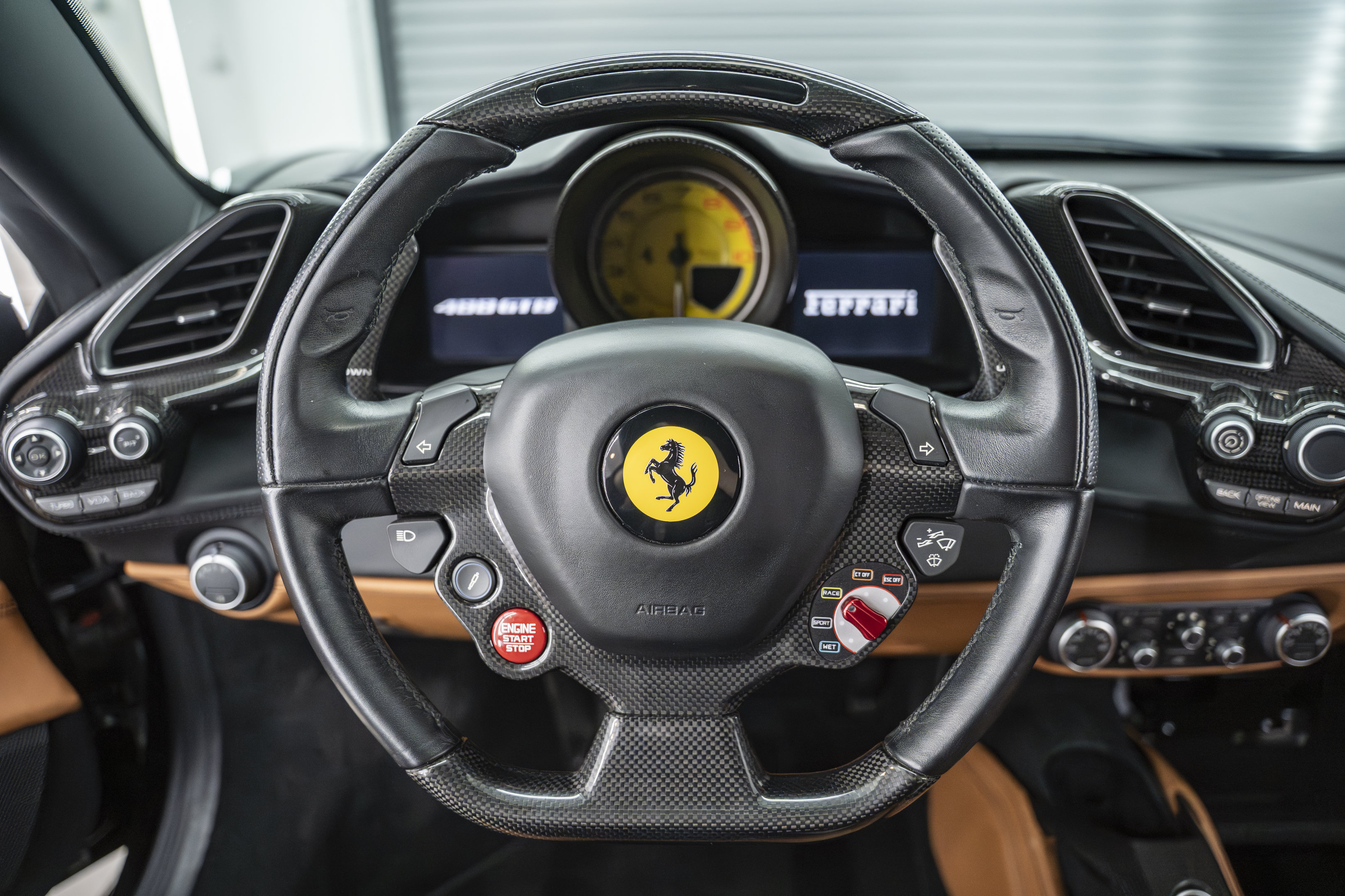 Used 2016 Ferrari 488 GTB RWD image 29