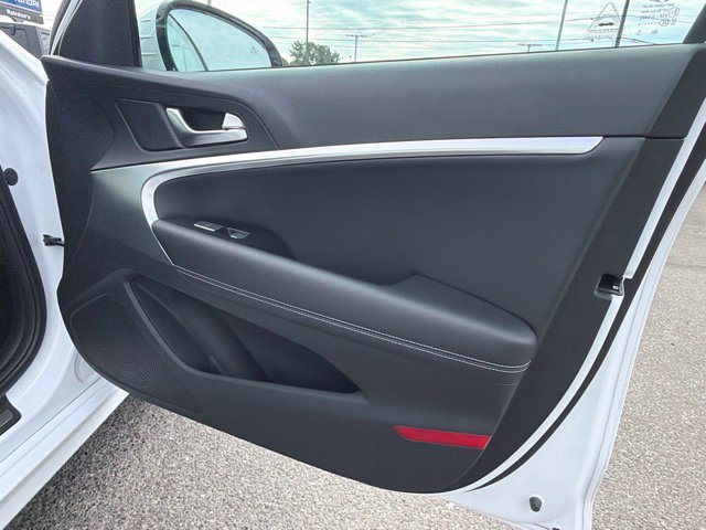 Used 2025 Genesis G70 2.5T AWD/4WD image 8