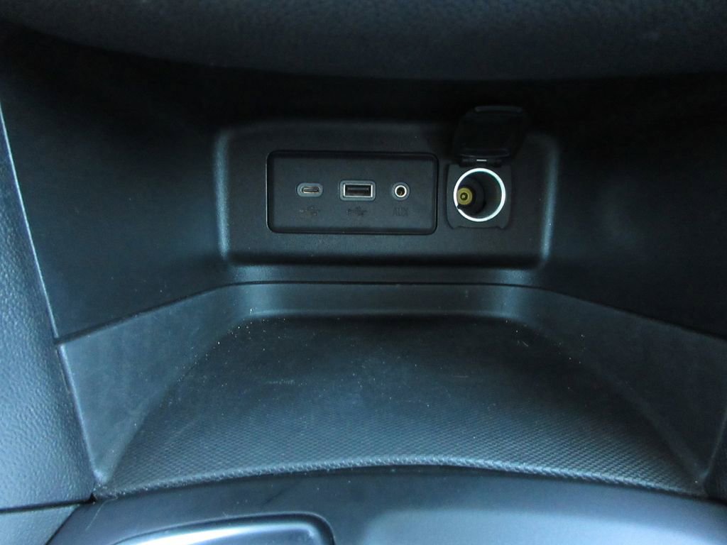 Certified 2020 Chevrolet Equinox LT w/ Driver Convenience Package image 29