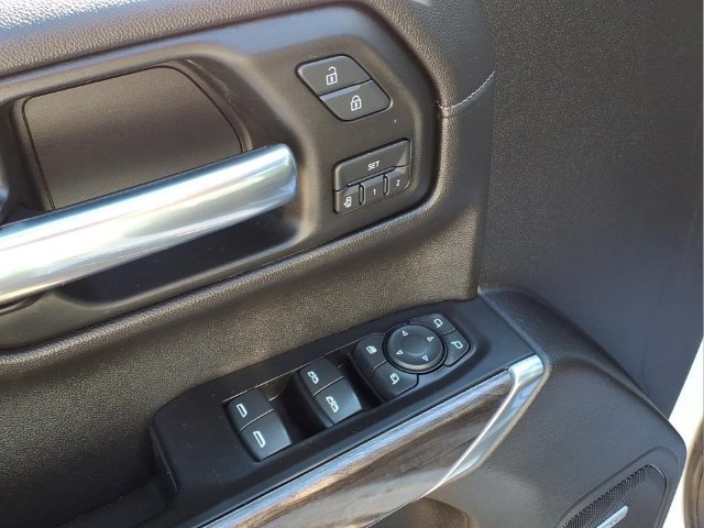 Used 2019 Chevrolet Silverado 1500 LTZ w/ LTZ Premium Package AWD/4WD image 15