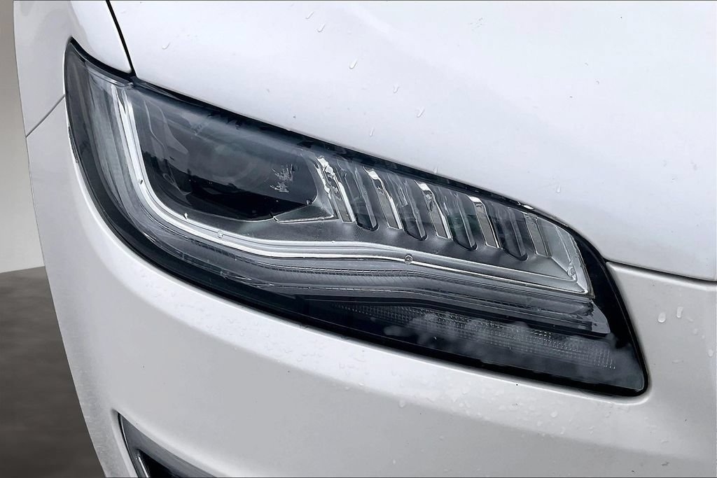 Used 2019 Lincoln MKZ Reserve w/ Reserve Plus Package FWD image 28