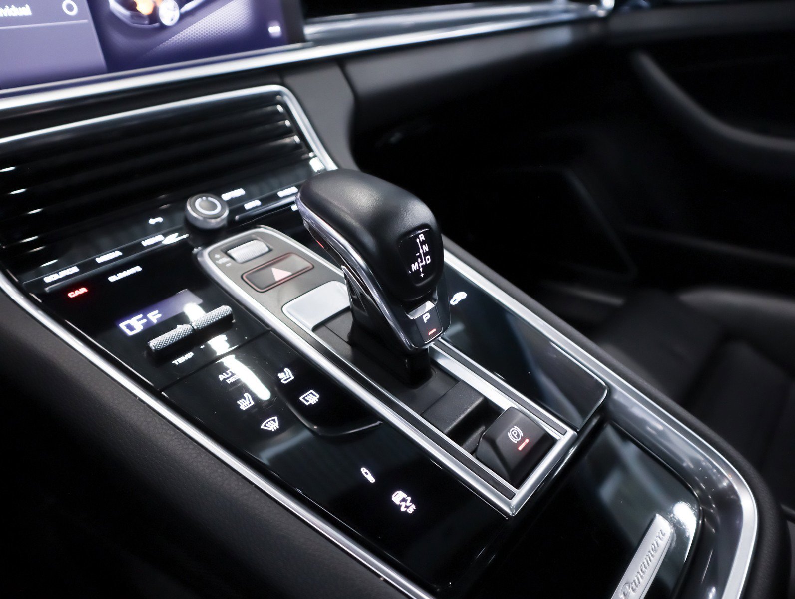 Certified 2022 Porsche Panamera 4S image 18