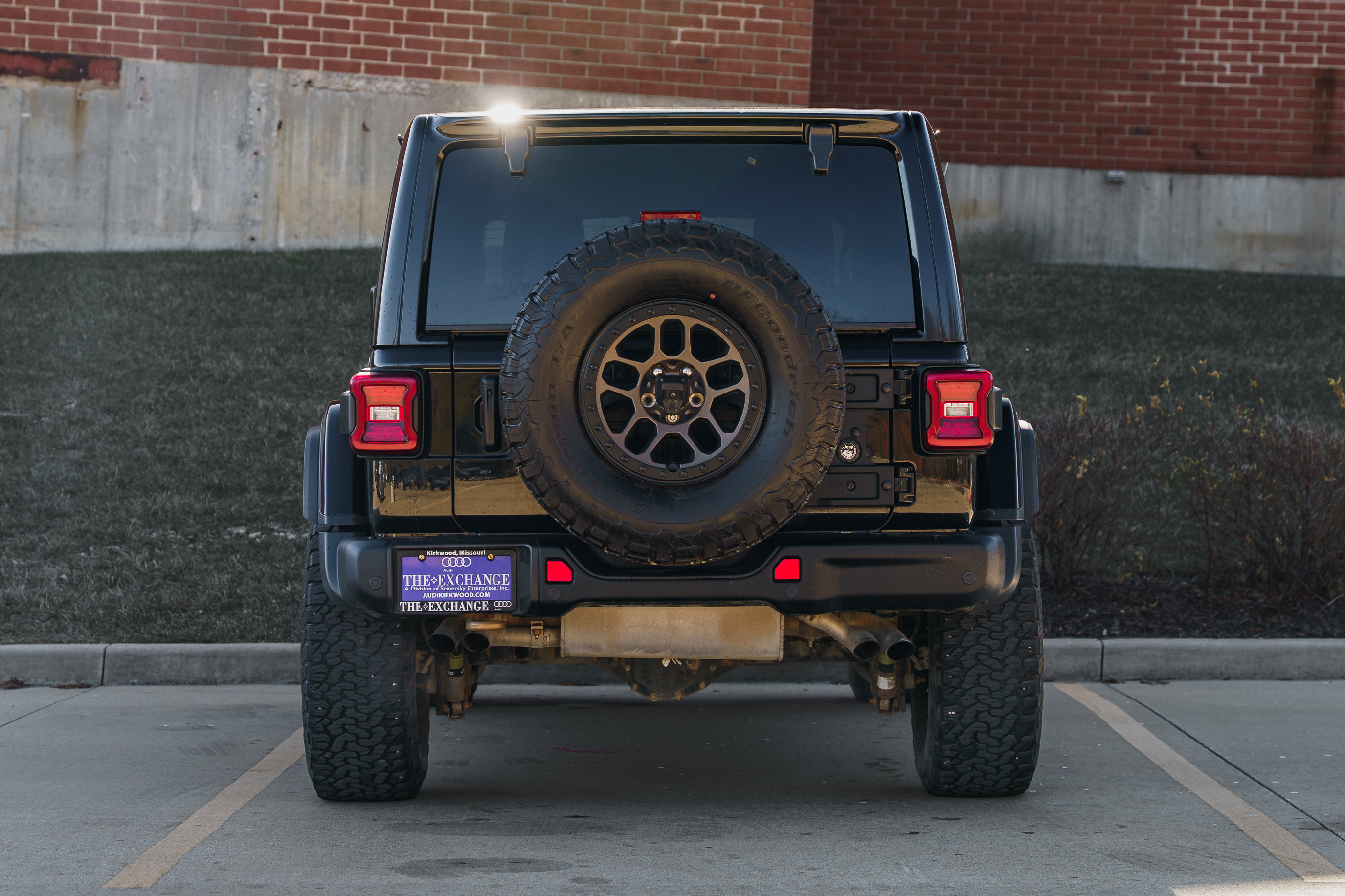 Used 2021 Jeep Wrangler Unlimited Rubicon w/ Xtreme Recon 35" Tire Package AWD/4WD image 27