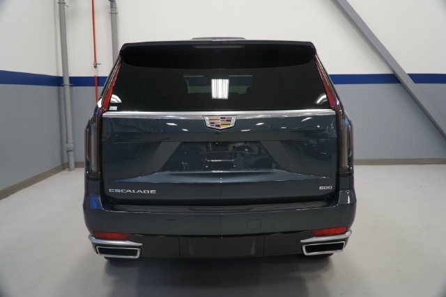 Used 2021 Cadillac Escalade Premium Luxury w/ Driver Assist Tech Package AWD/4WD image 5