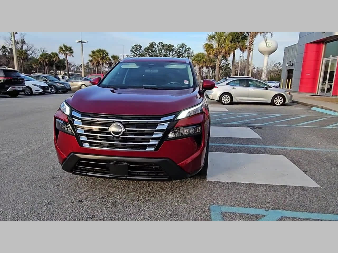 Used 2024 Nissan Rogue SV w/ SV Premium Package image 21