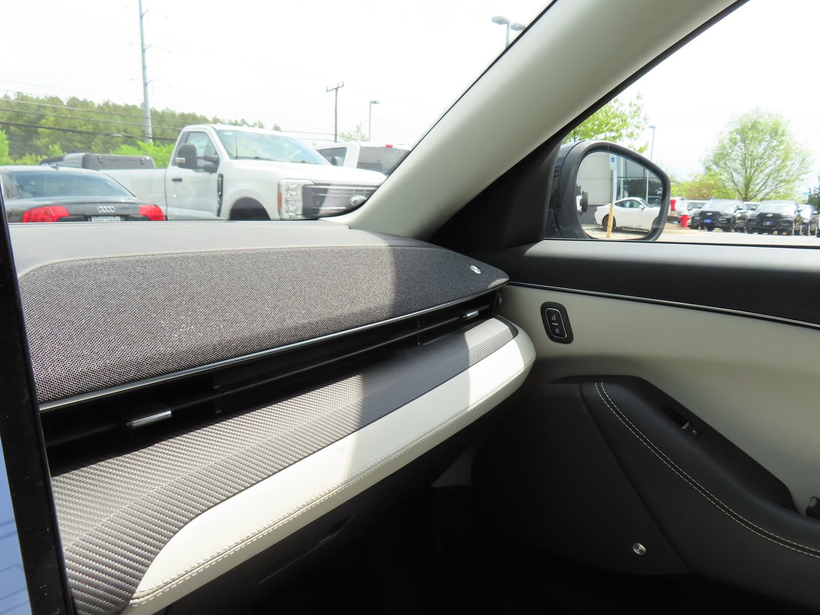 Used 2021 Ford Mustang Mach-E Premium AWD/4WD image 23