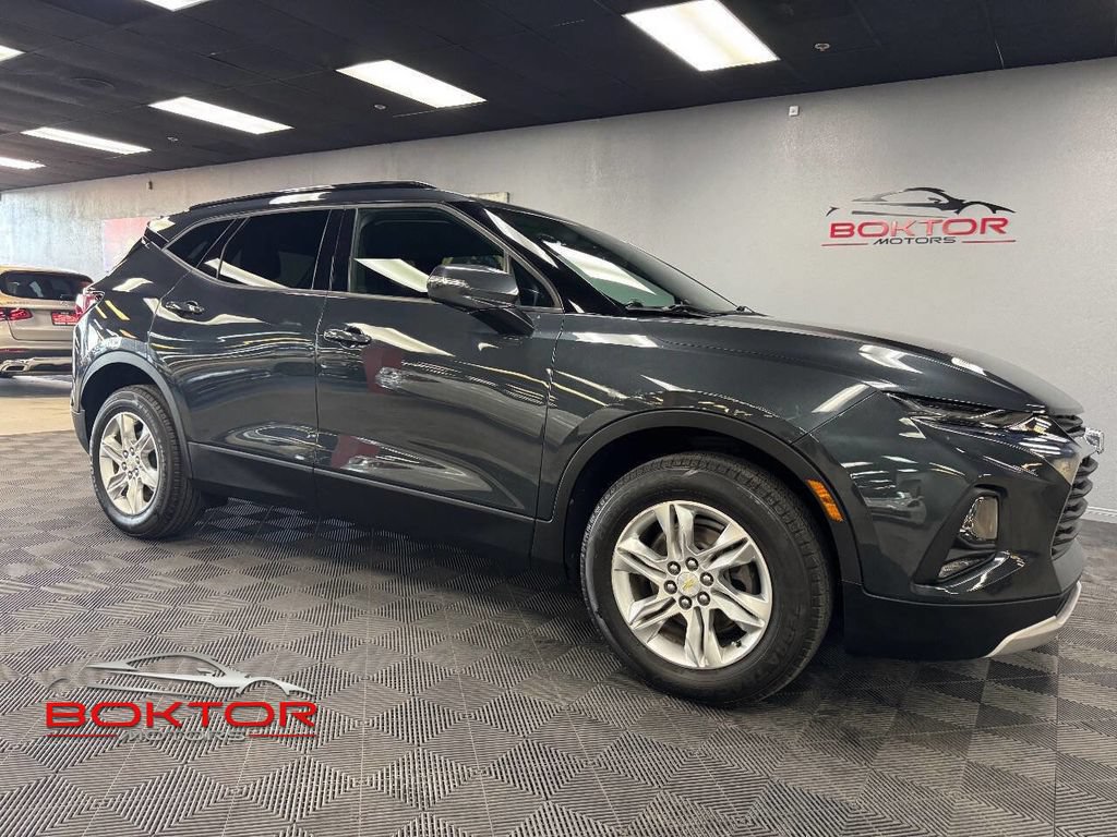 Used 2019 Chevrolet Blazer LT FWD image 1