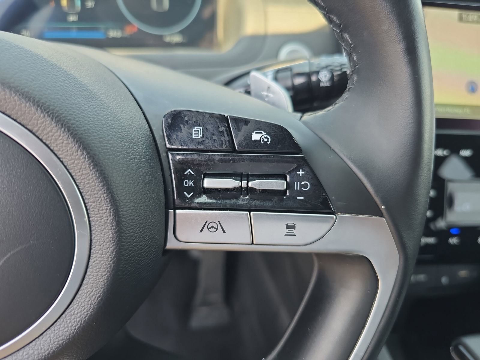 Used 2023 Hyundai Santa Cruz SEL Premium image 22