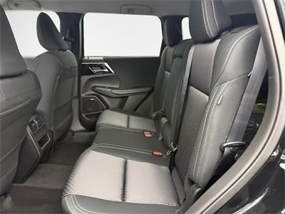 New 2026 Mitsubishi Outlander SE image 23