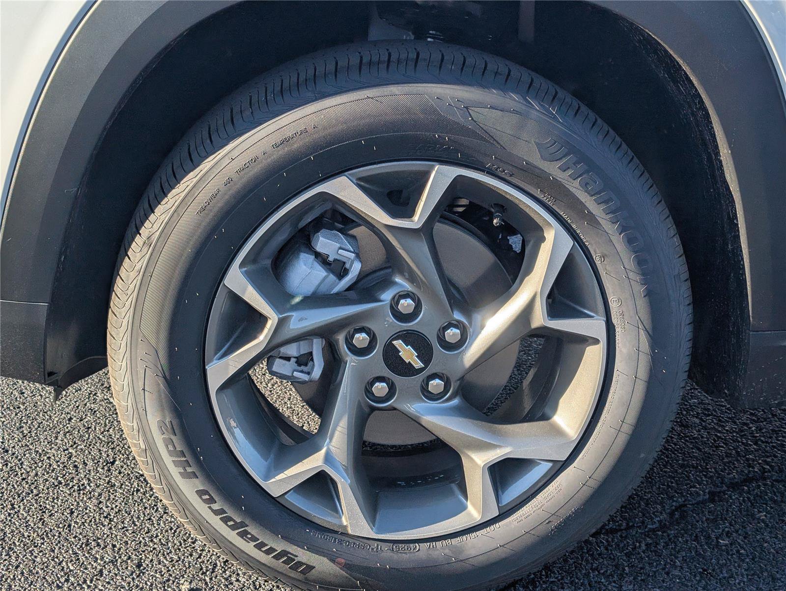 New 2026 Chevrolet Trax LT w/ Driver Confidence Package FWD image 9