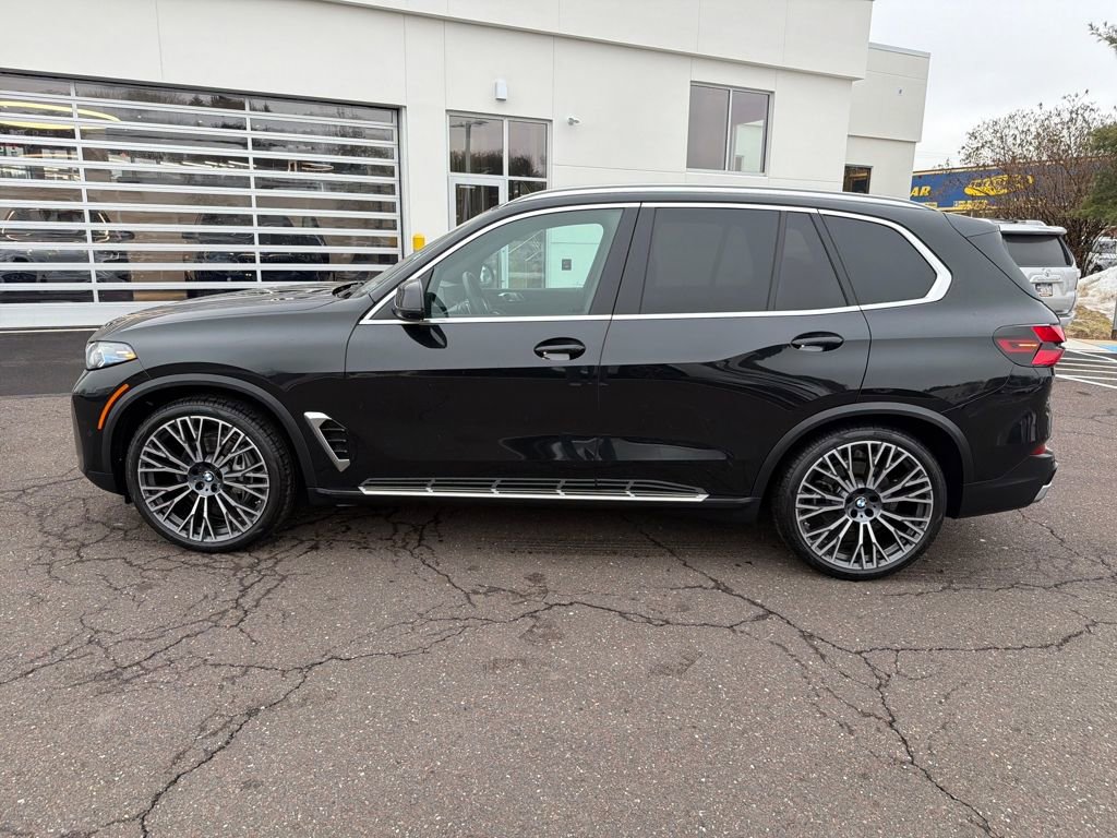 Certified 2025 BMW X5 xDrive40i w/ Executive Package image 2