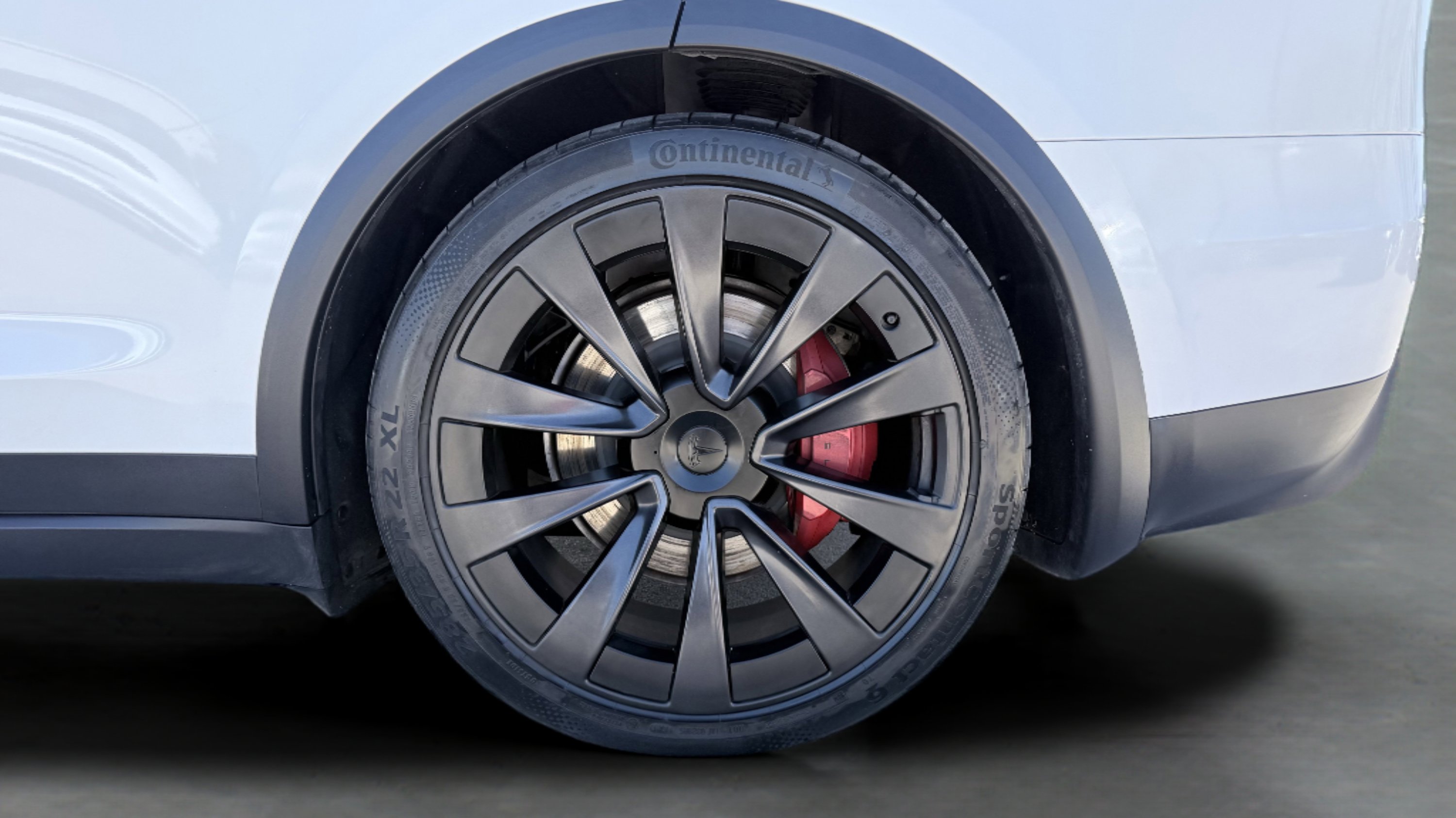 Used 2023 Tesla Model X Plaid image 18