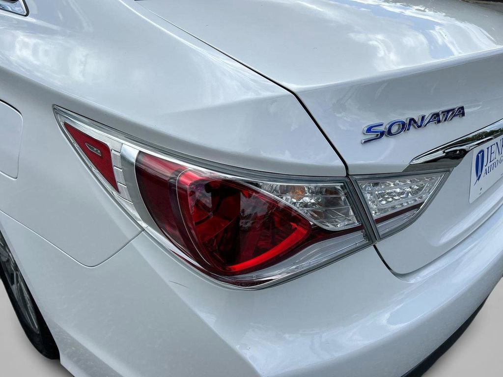 Used 2015 Hyundai Sonata Limited w/ Option Group 02 image 38