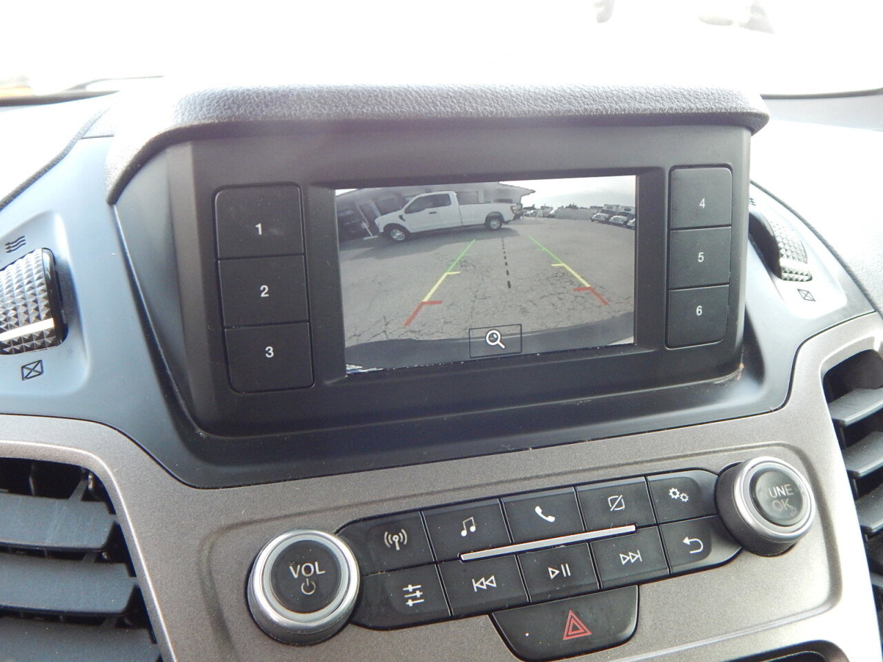 Used 2021 Ford Transit Connect XL image 25