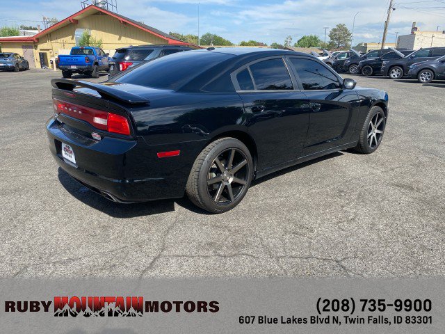 Used 2014 Dodge Charger SXT w/ Sport Appearance Group RWD image 6