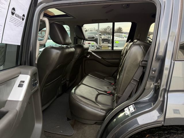 Used 2012 Nissan Pathfinder Silver image 13