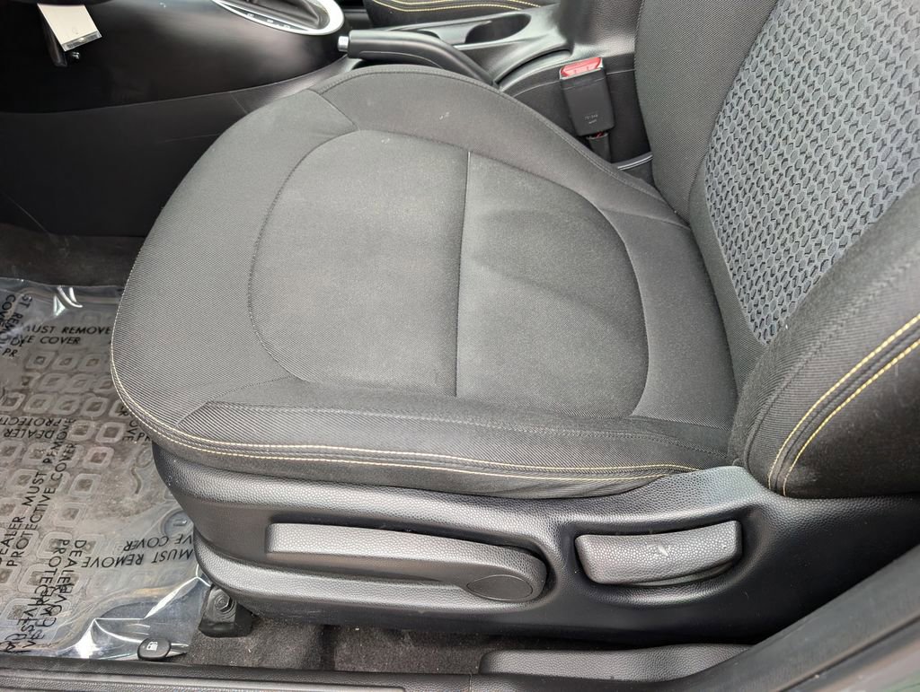Used 2014 Kia Soul + FWD image 15