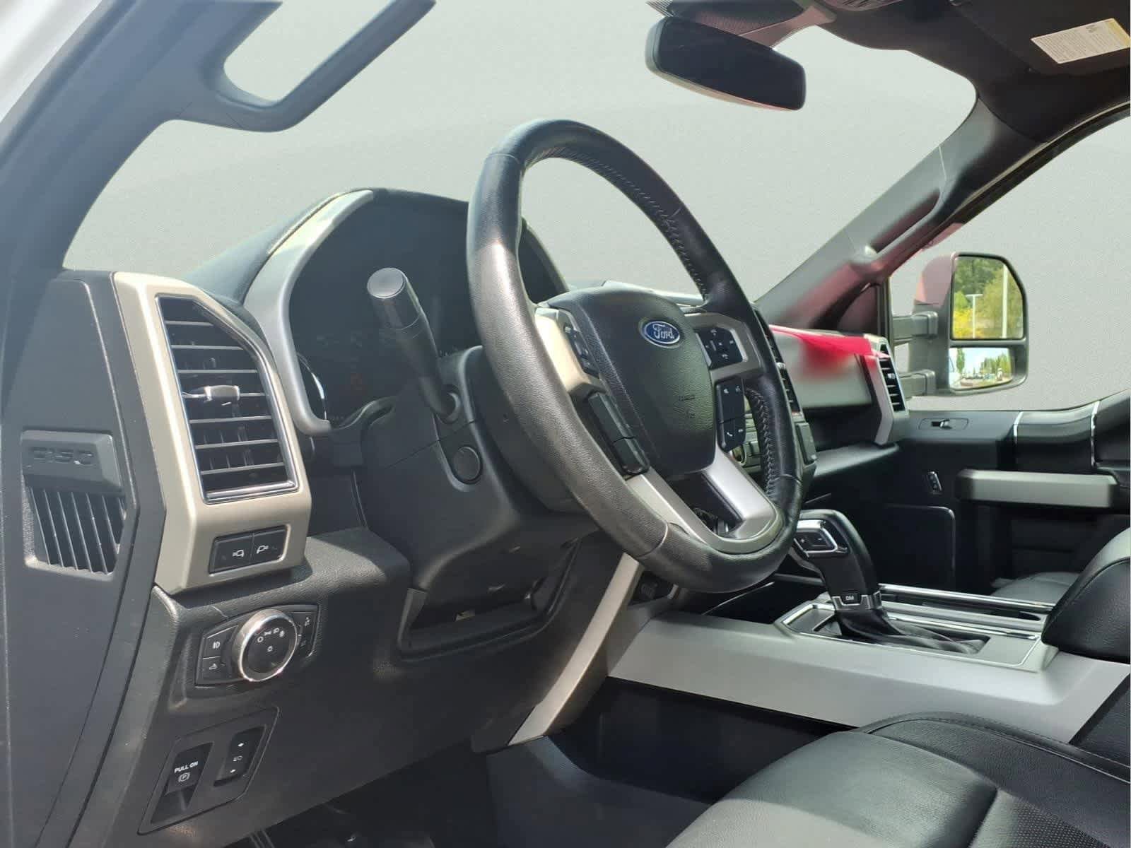 Used 2020 Ford F150 Lariat w/ Equipment Group 502A Luxury AWD/4WD image 14