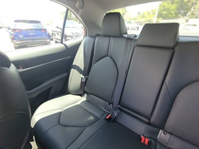 Used 2024 Toyota Camry XLE FWD image 4