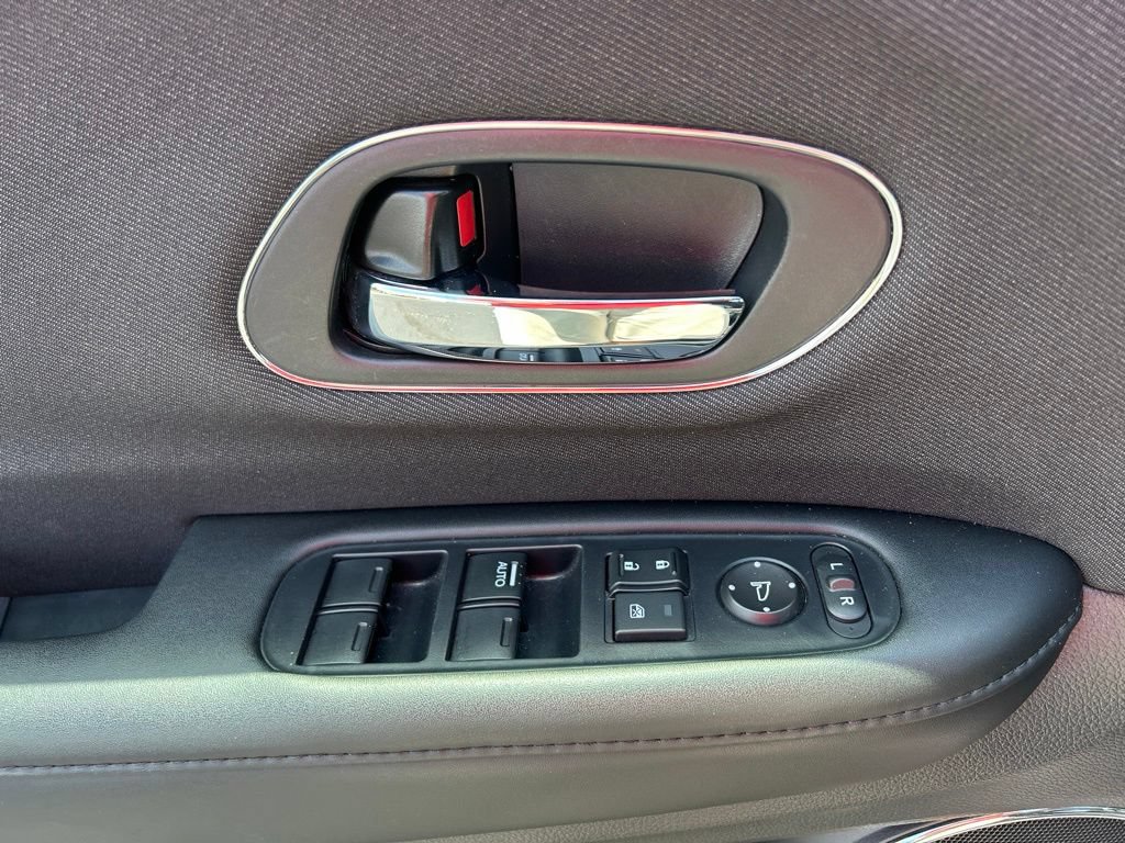 Used 2022 Honda HR-V EX image 16