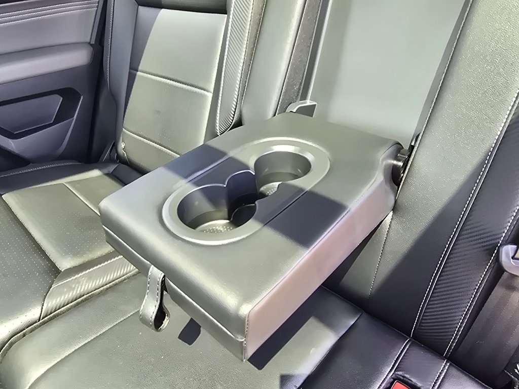 Used 2021 Volkswagen Atlas Cross Sport SE w/ Panoramic Sunroof Package FWD image 30